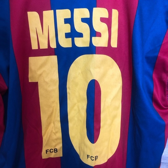 FC Barcelona Official Lionel Messi 10 Soccer Jersey Size 14 - Picture 8 of 10